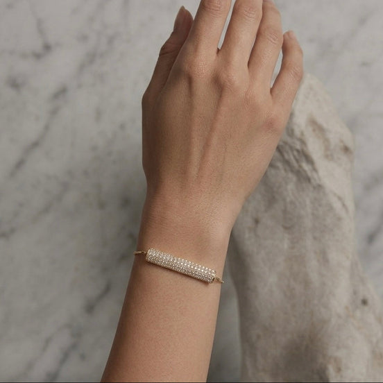 Pulsera puente de piedra